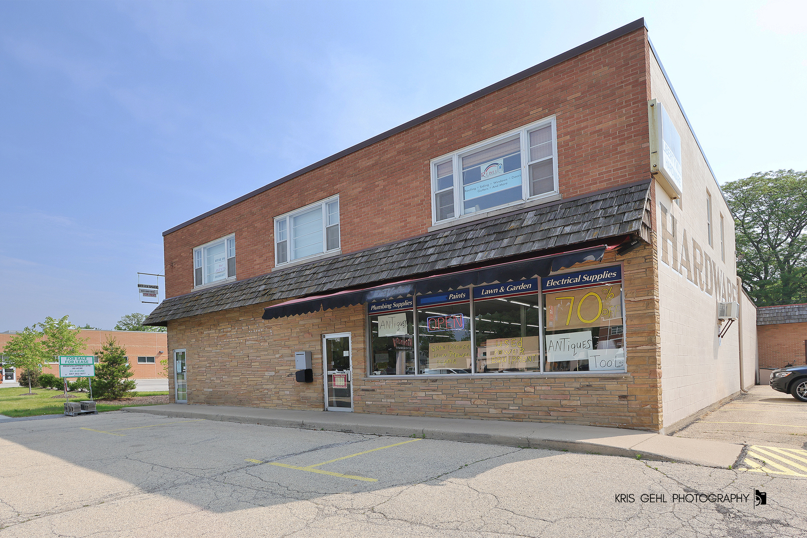 426 S Milwaukee Avenue, Libertyville, IL 60048
