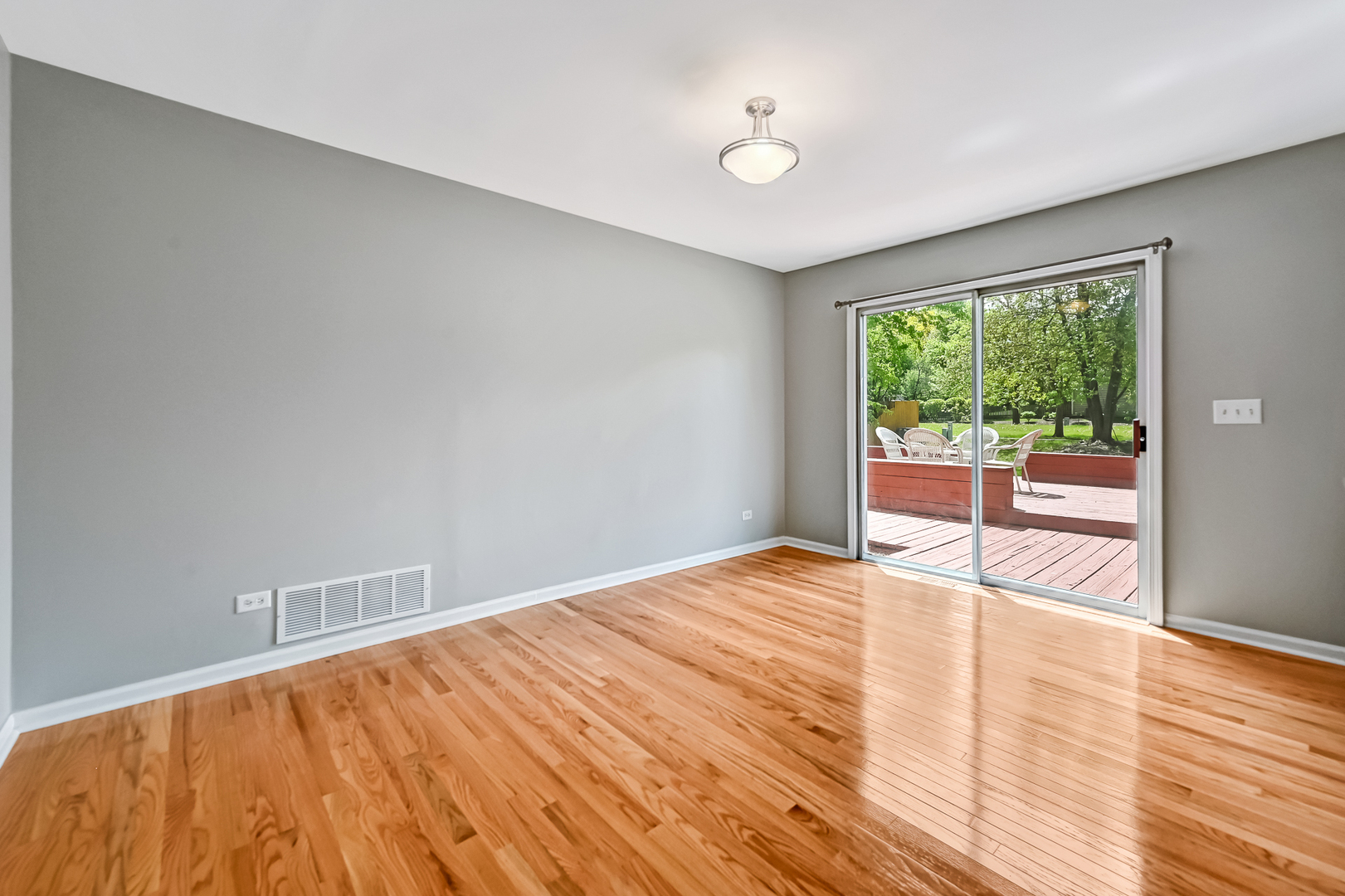 1400 Carleton Avenue, Naperville, IL 60565