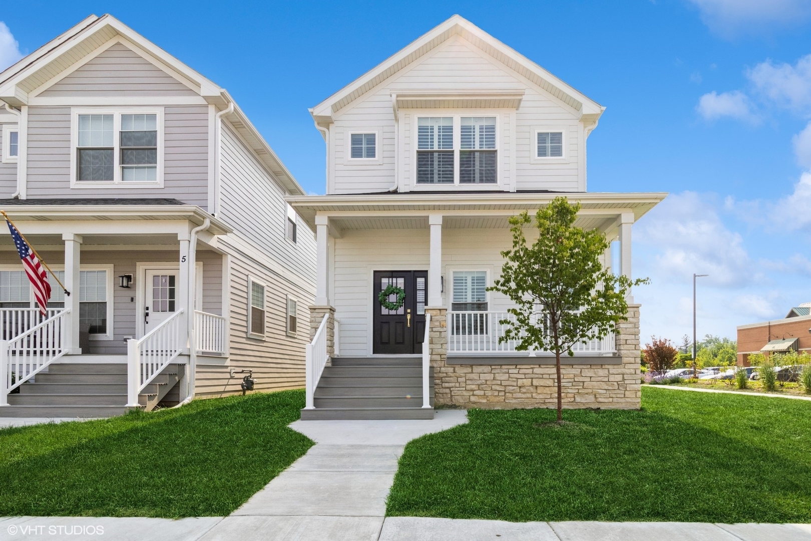 1 N Beverly Lane, Arlington Heights, IL 60004