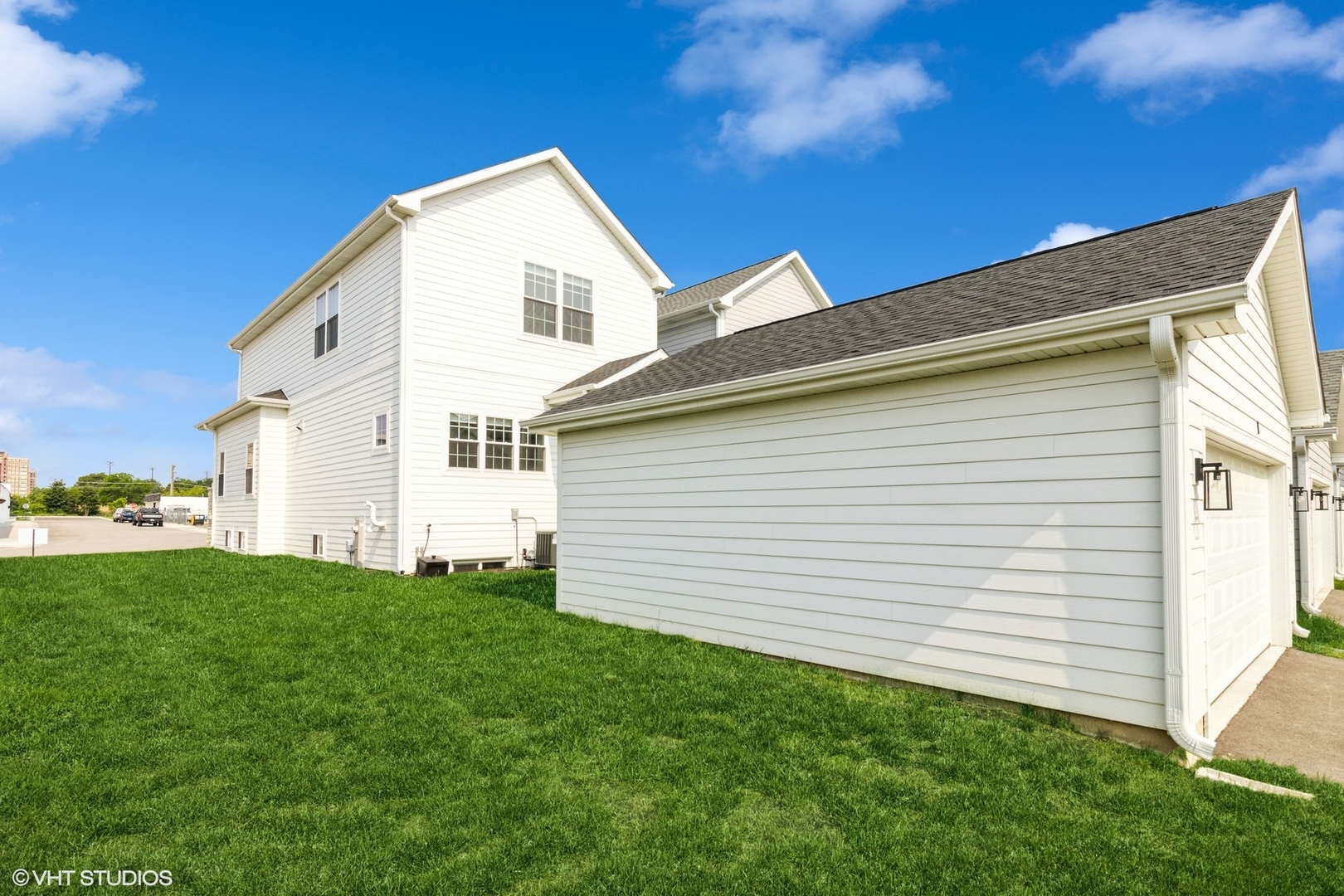 1 N Beverly Lane, Arlington Heights, IL 60004