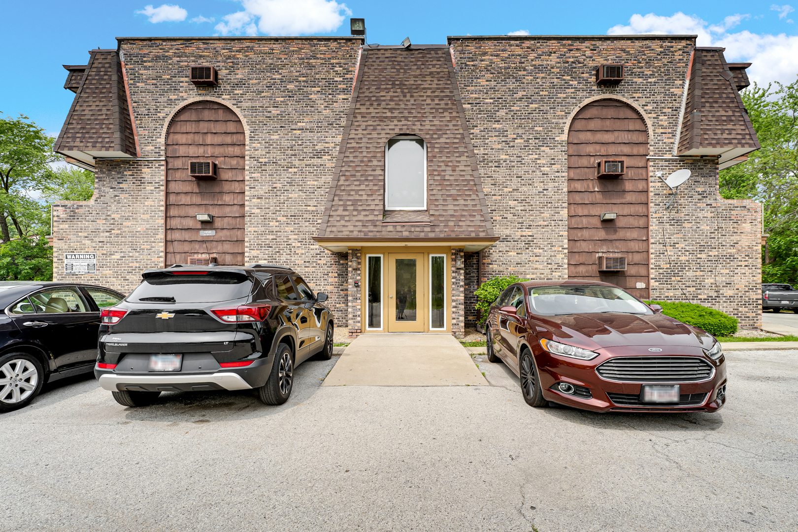 18340 Glen Oak Avenue #1D, Lansing, IL 60438