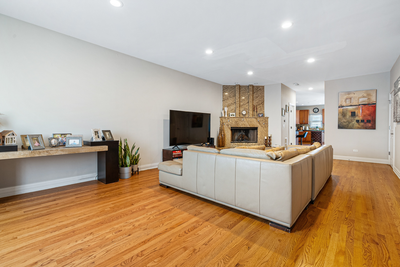 3638 N ODELL Avenue, Chicago, IL 60634