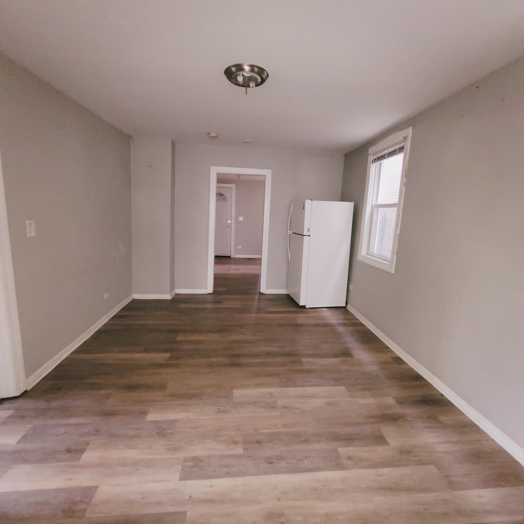 3807 S Albany Avenue, Chicago, IL 60632