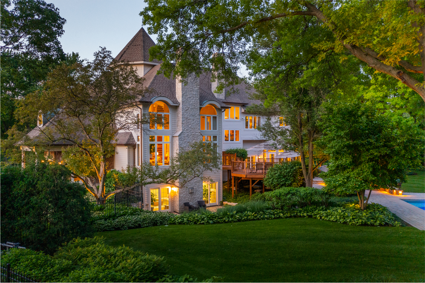 1091 Johnson Drive, Naperville, IL 60540