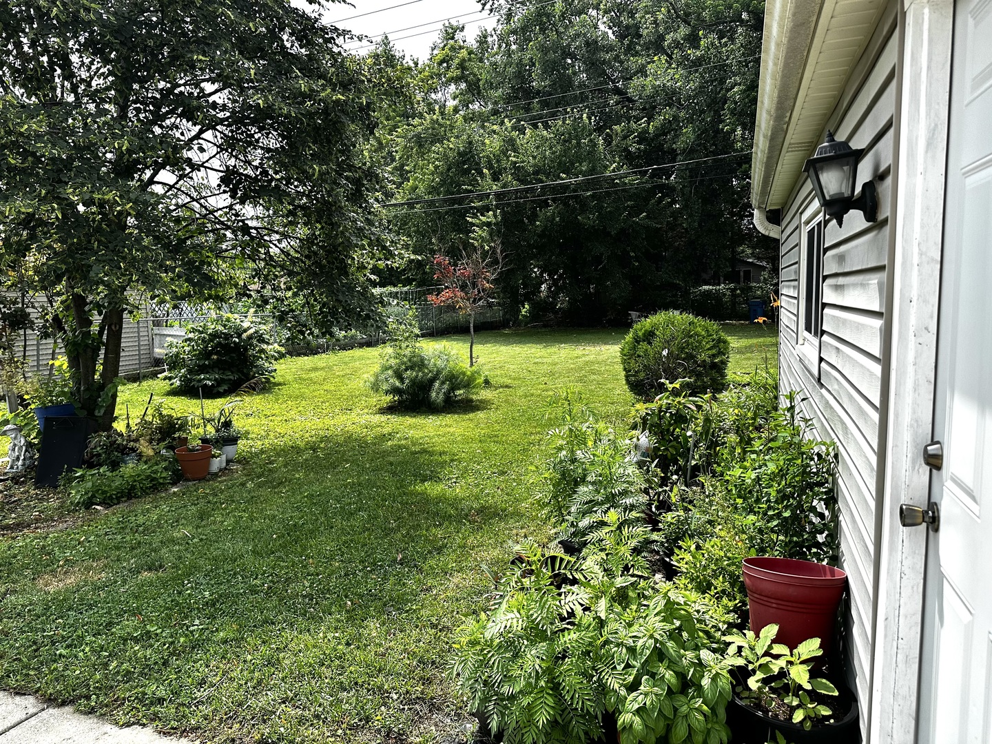 612 N Lincoln Avenue, Villa Park, IL 60181