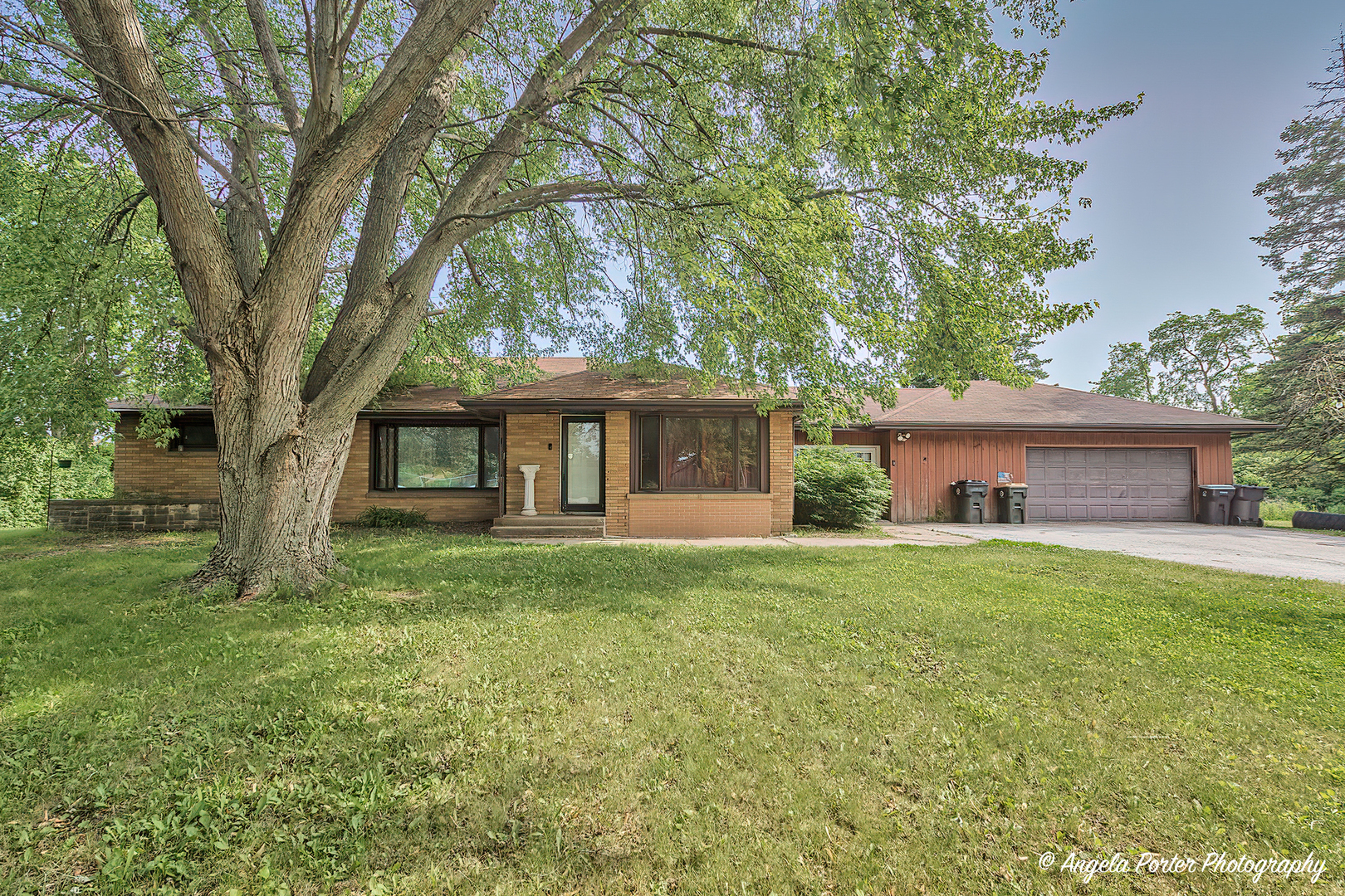 12977 W 9th Street, Zion, IL 60099