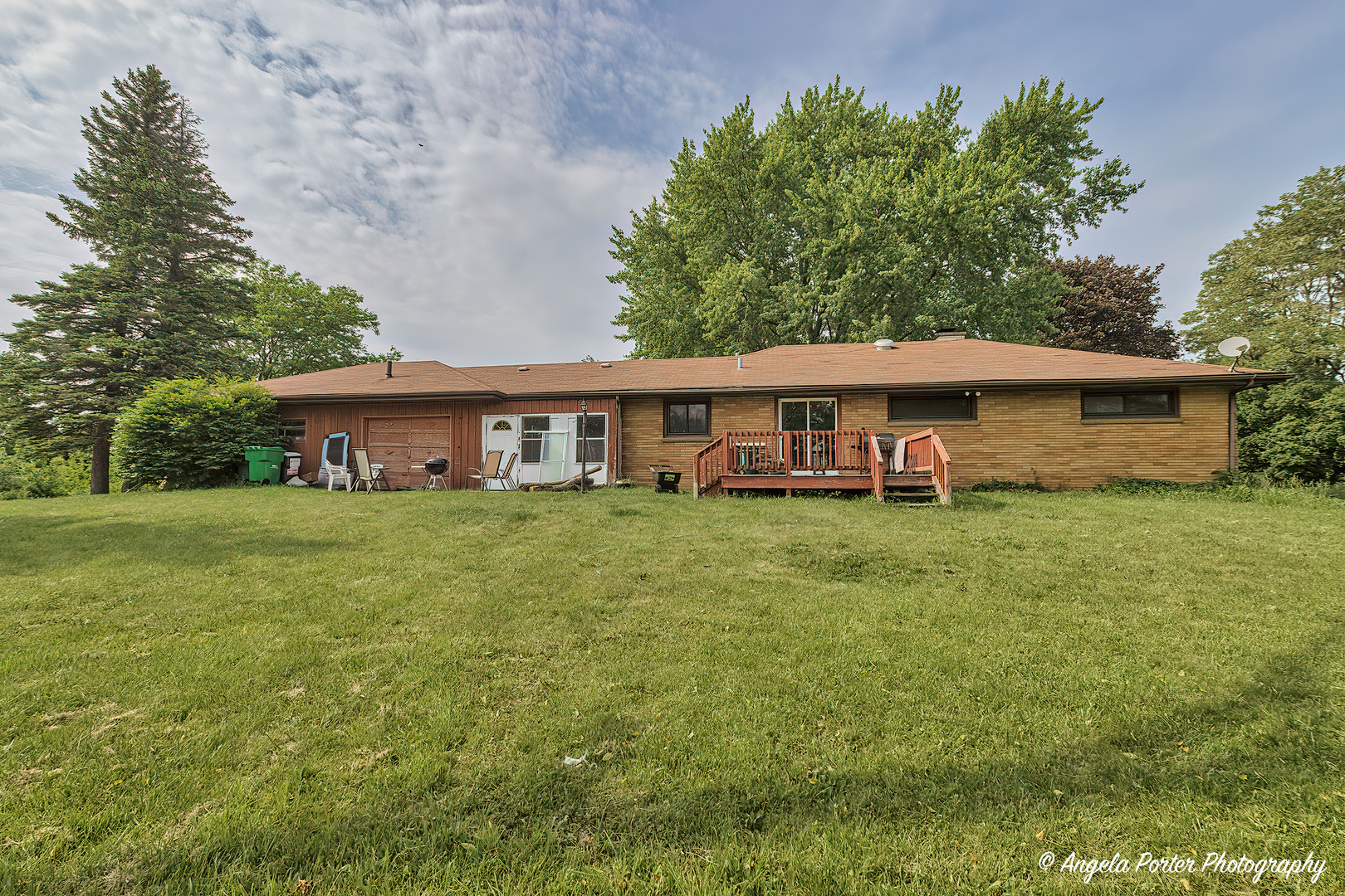 12977 W 9th Street, Zion, IL 60099