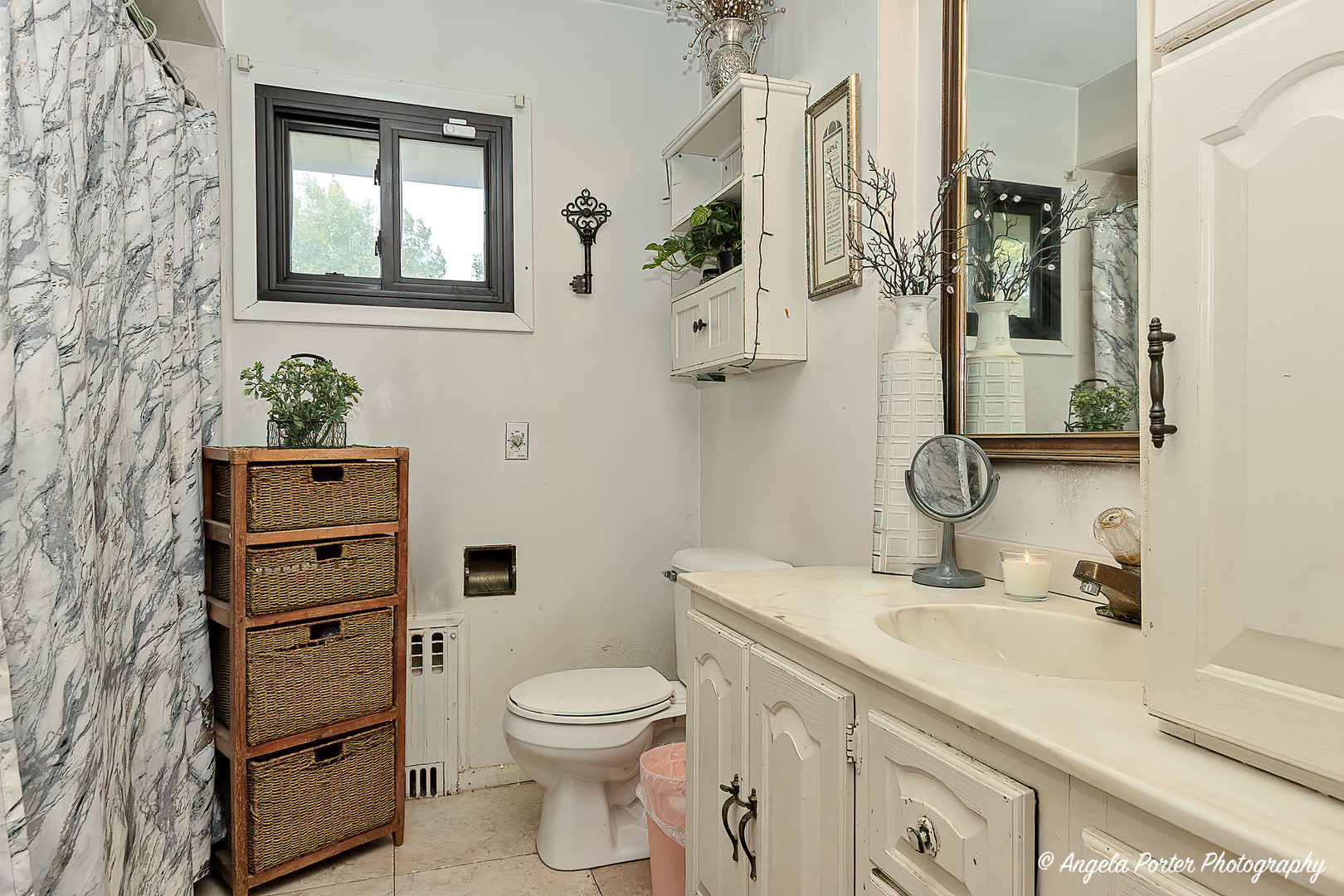 12977 W 9th Street, Zion, IL 60099