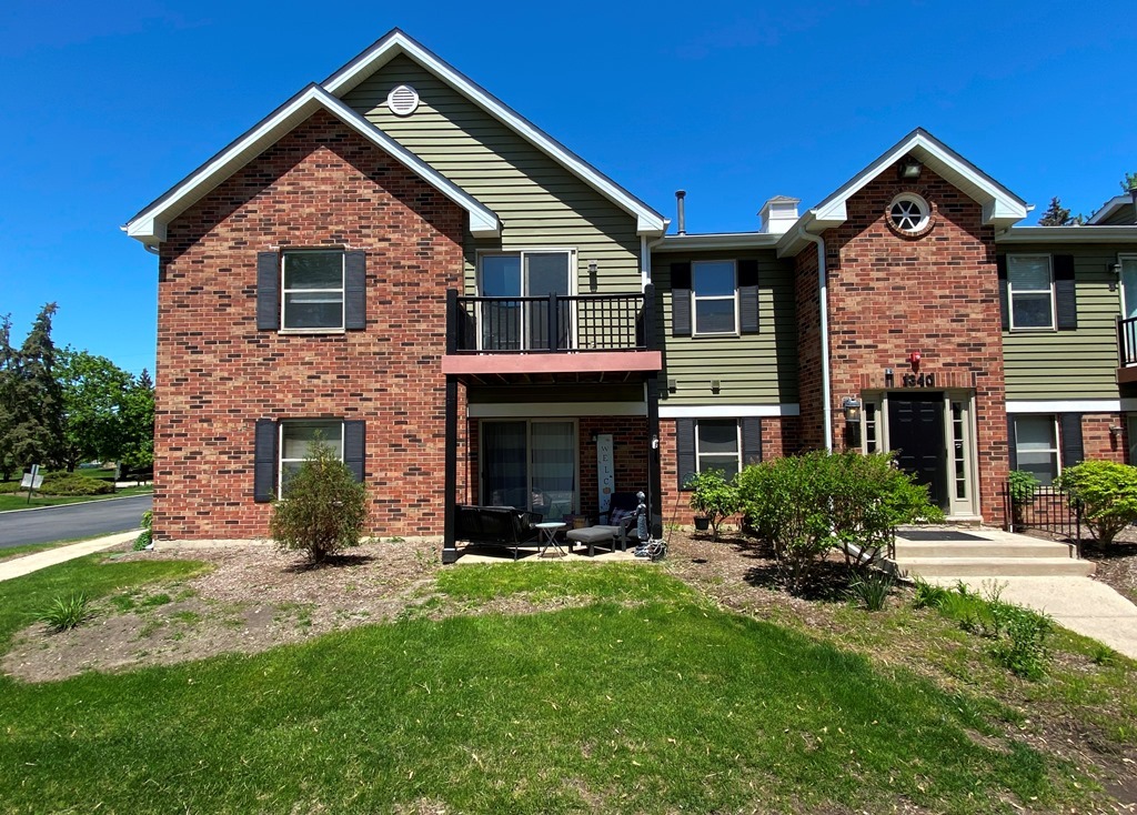 1340 McDowell Road #201, Naperville, IL 60563