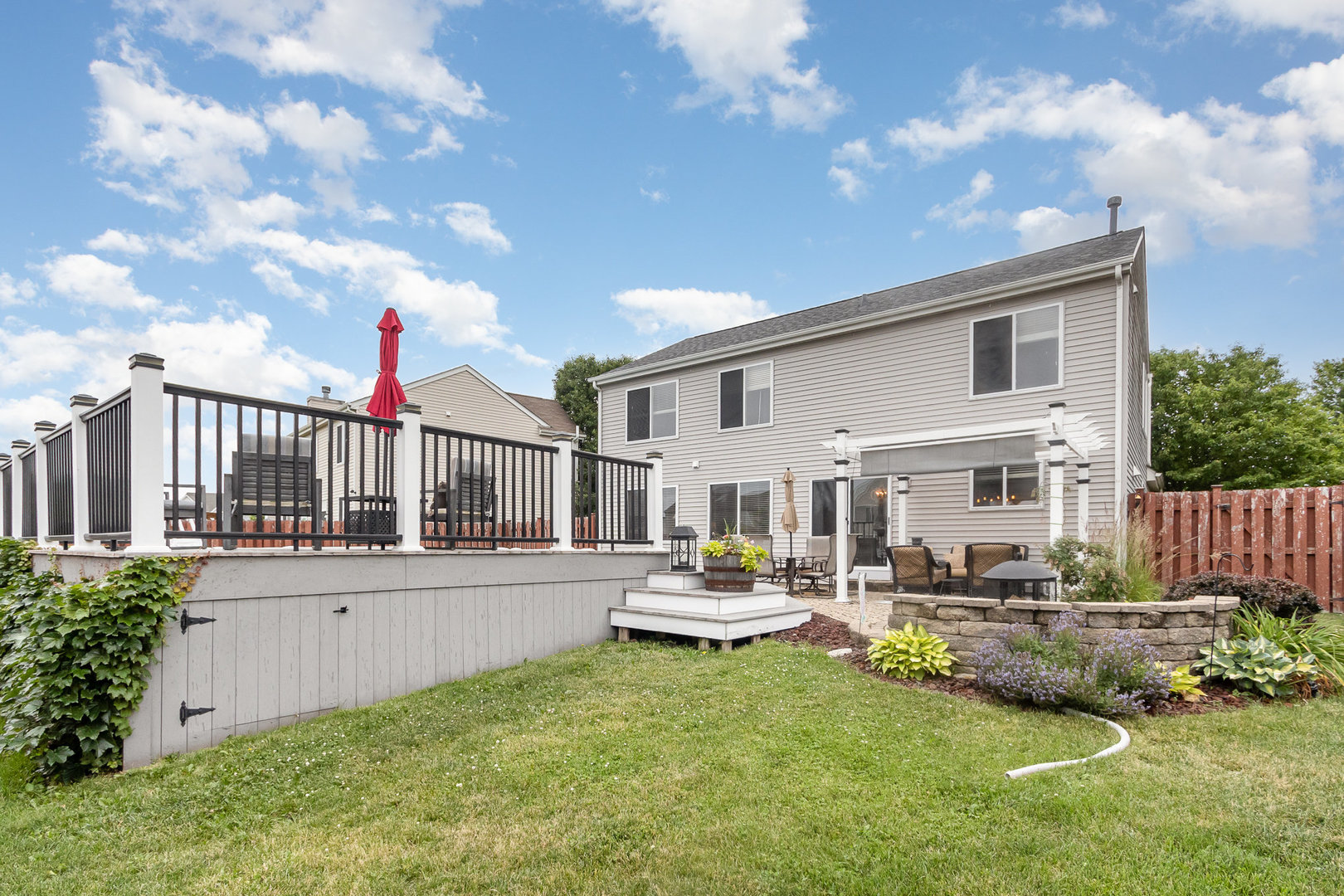 707 Winterberry Drive, Joliet, IL 60431