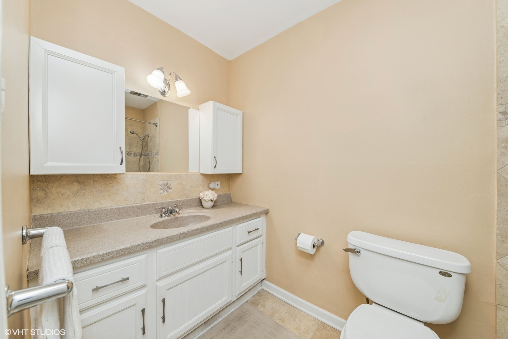320 PLEASANT Street, Hoffman Estates, IL 60169