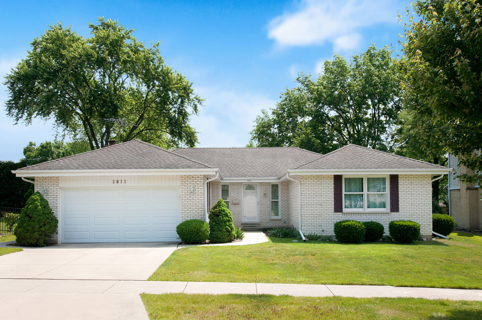 2811 N Harvard Avenue, Arlington Heights, IL 60004