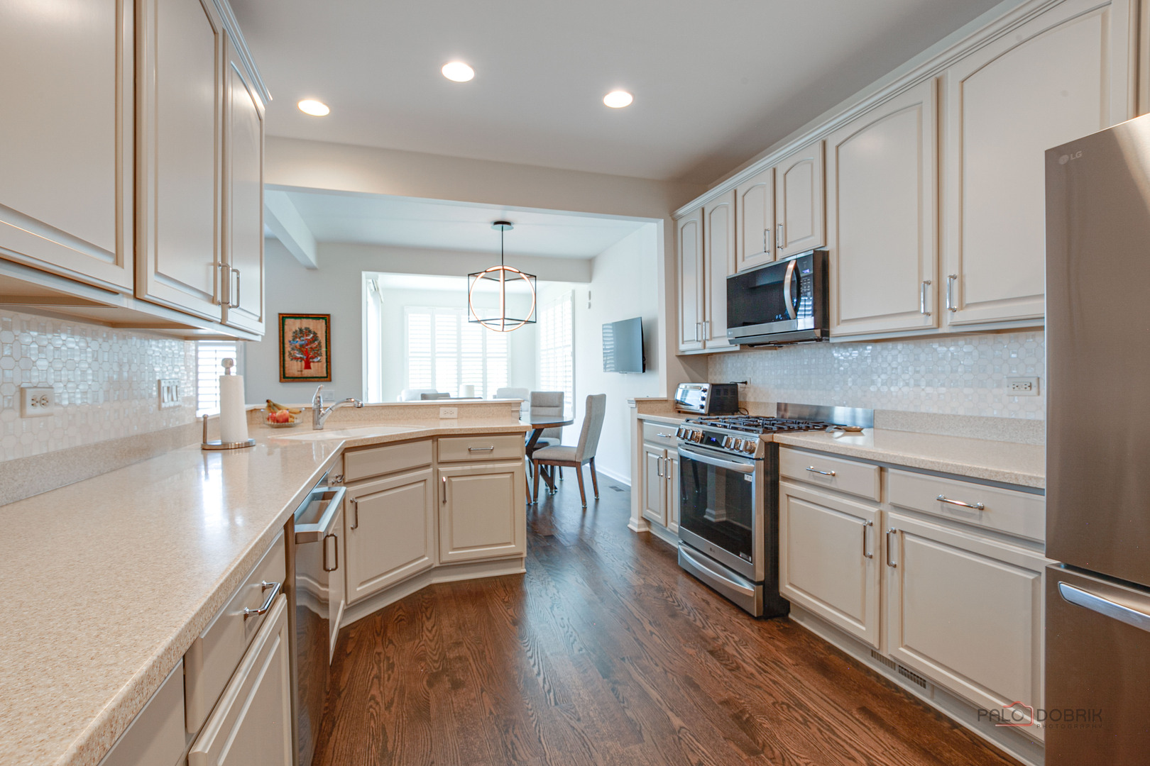 3181 Rockwell Circle, Mundelein, IL 60060