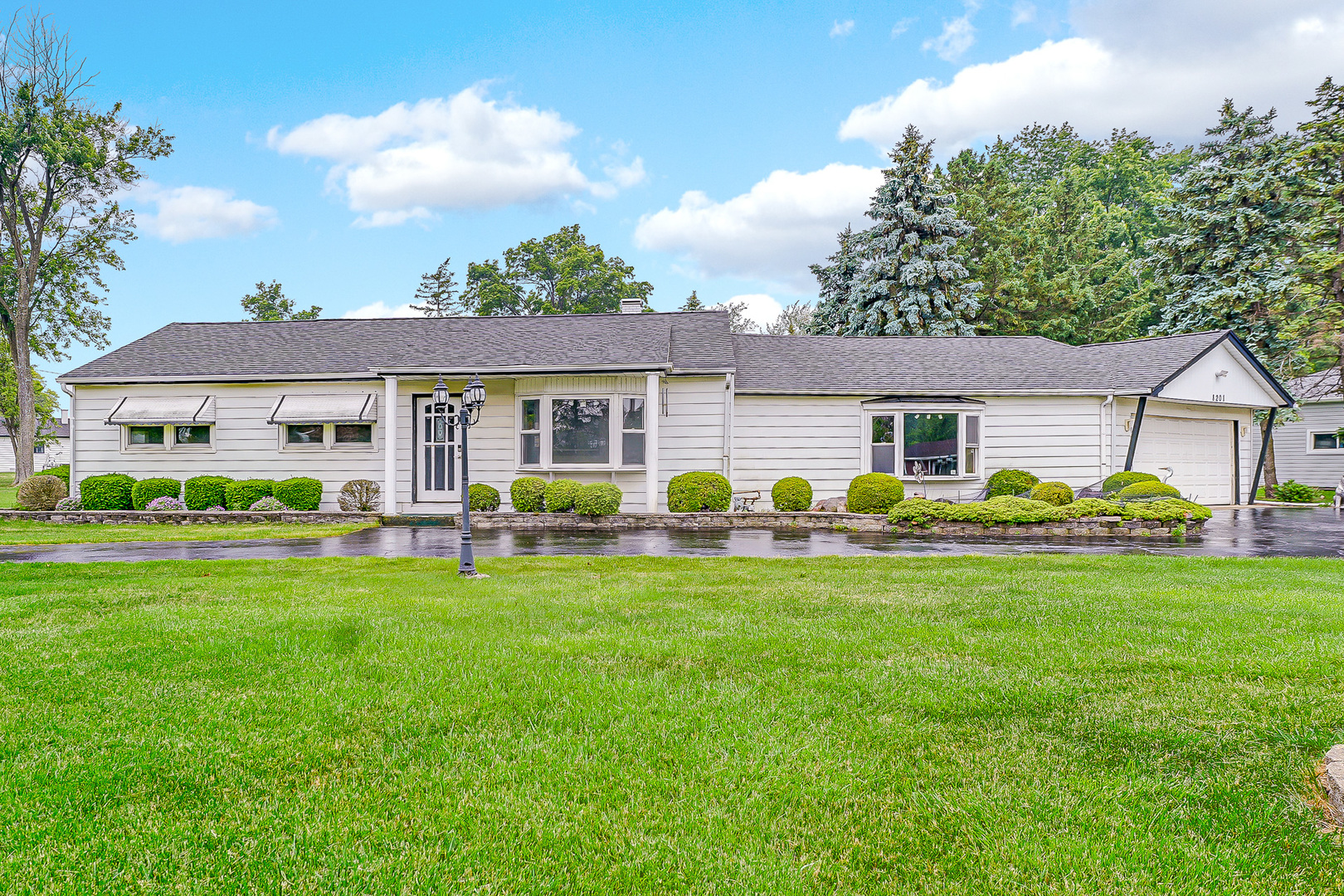 8201 Paloma Drive, Orland Park, IL 60462