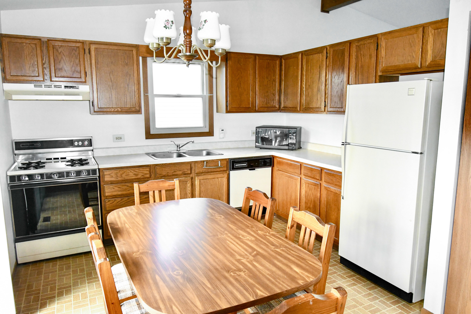 38103 N Cornell Road, Beach Park, IL 60087