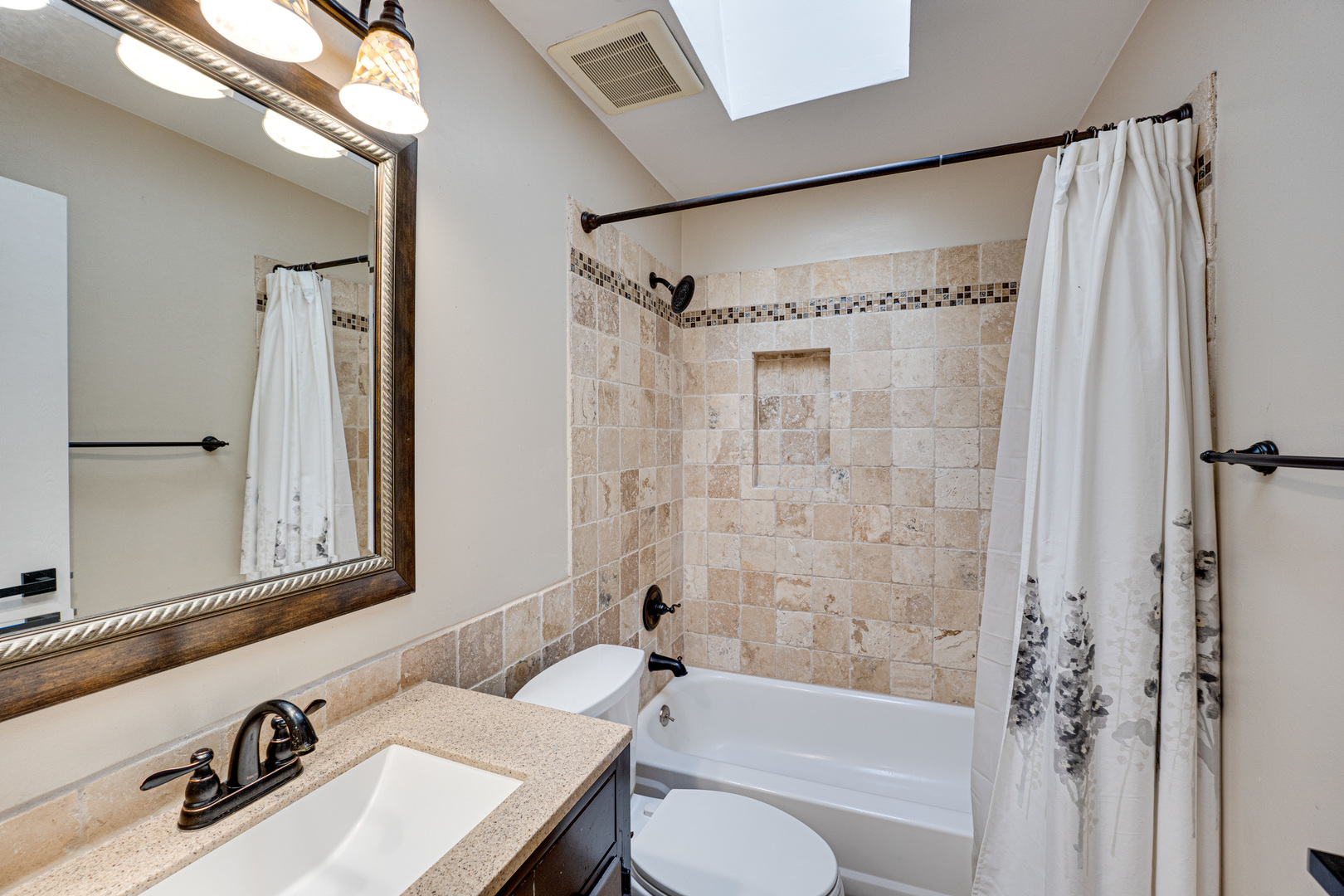 1633 Hilton Head Drive, Naperville, IL 60563