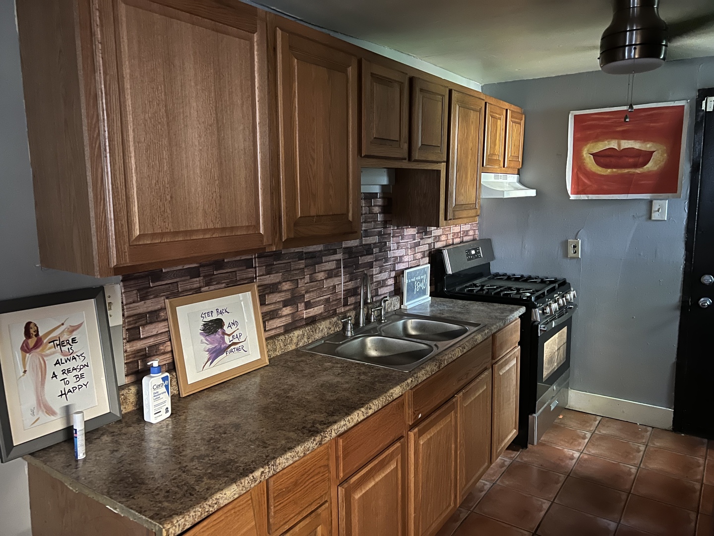 7200 S Yates Boulevard, Chicago, IL 60649