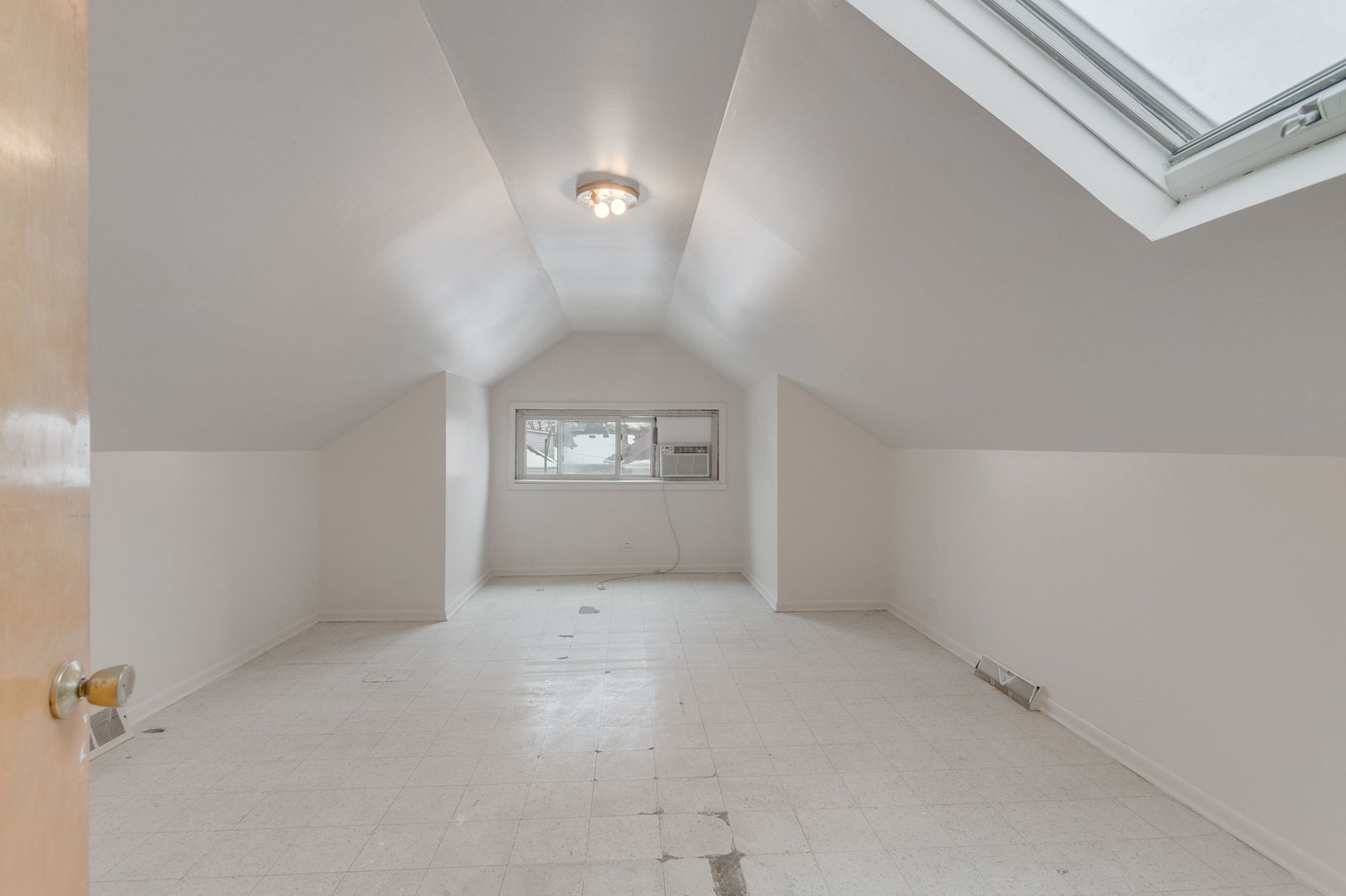 1404 W 97th Street, Chicago, IL 60643