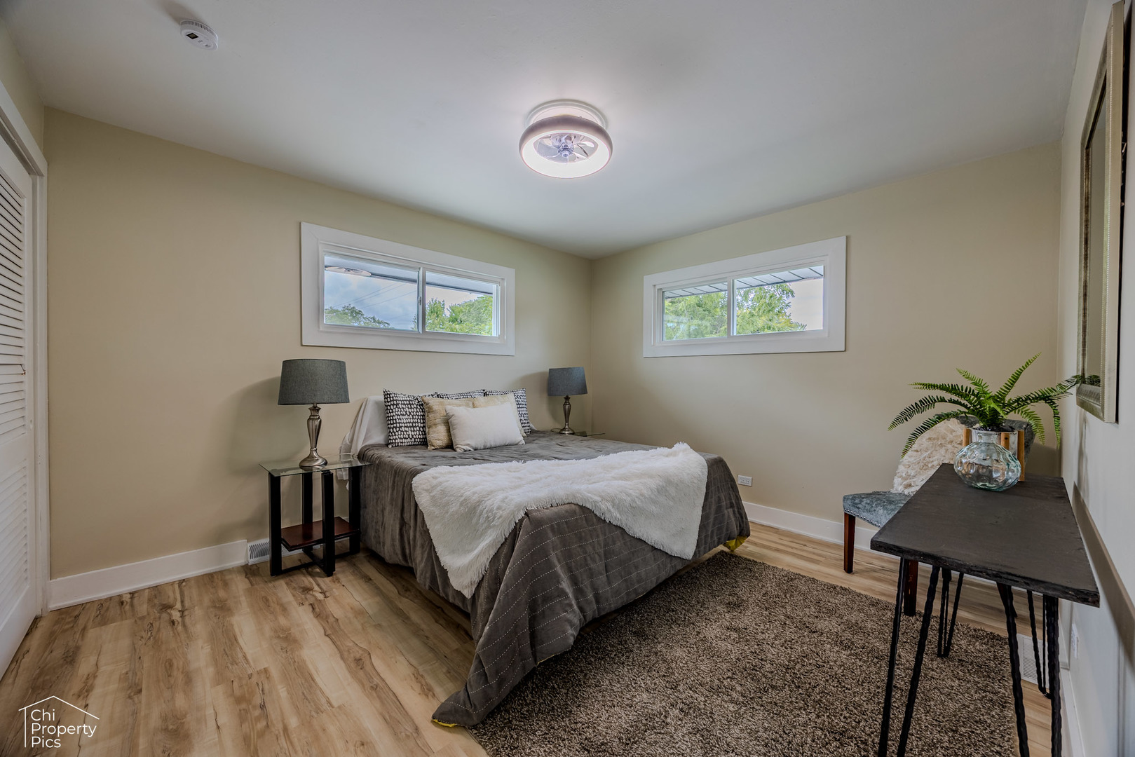 980 Marshall Drive, Des Plaines, IL 60016