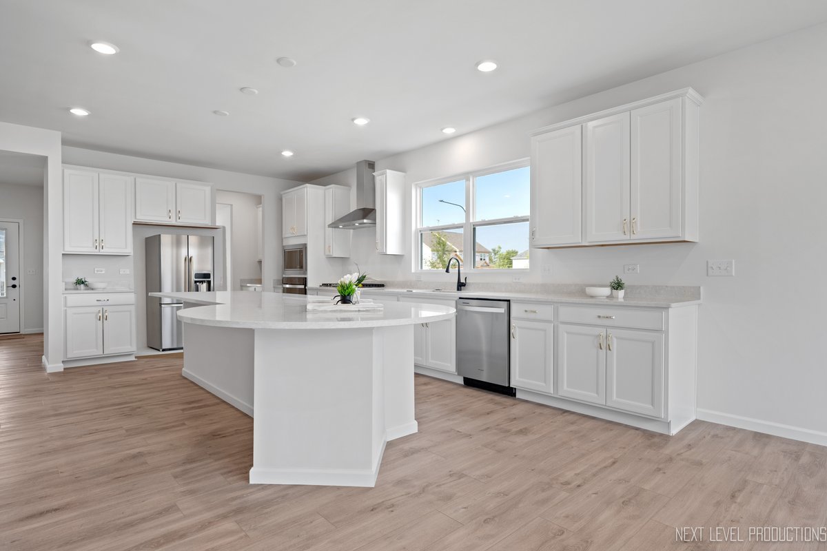 2308 Lawlor Lane, Naperville, IL 60564