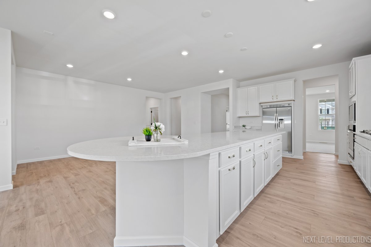 2308 Lawlor Lane, Naperville, IL 60564
