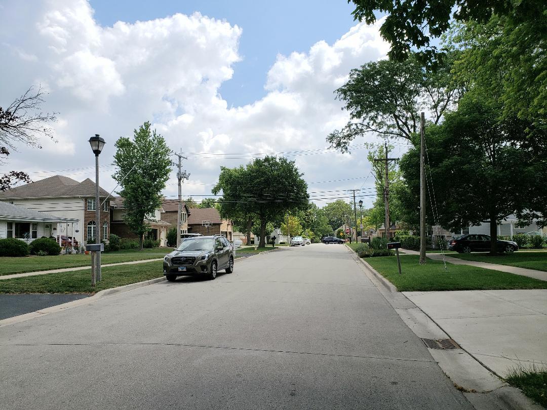 541 W Belden Avenue, Elmhurst, IL 60126