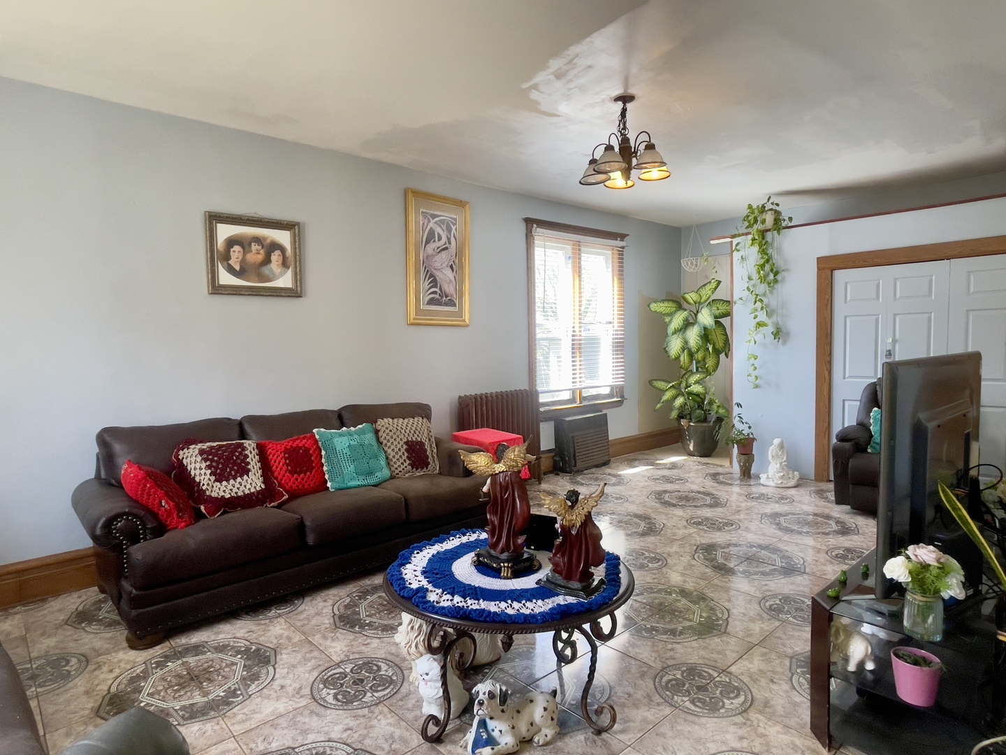 2632 S Austin Boulevard, Cicero, IL 60804