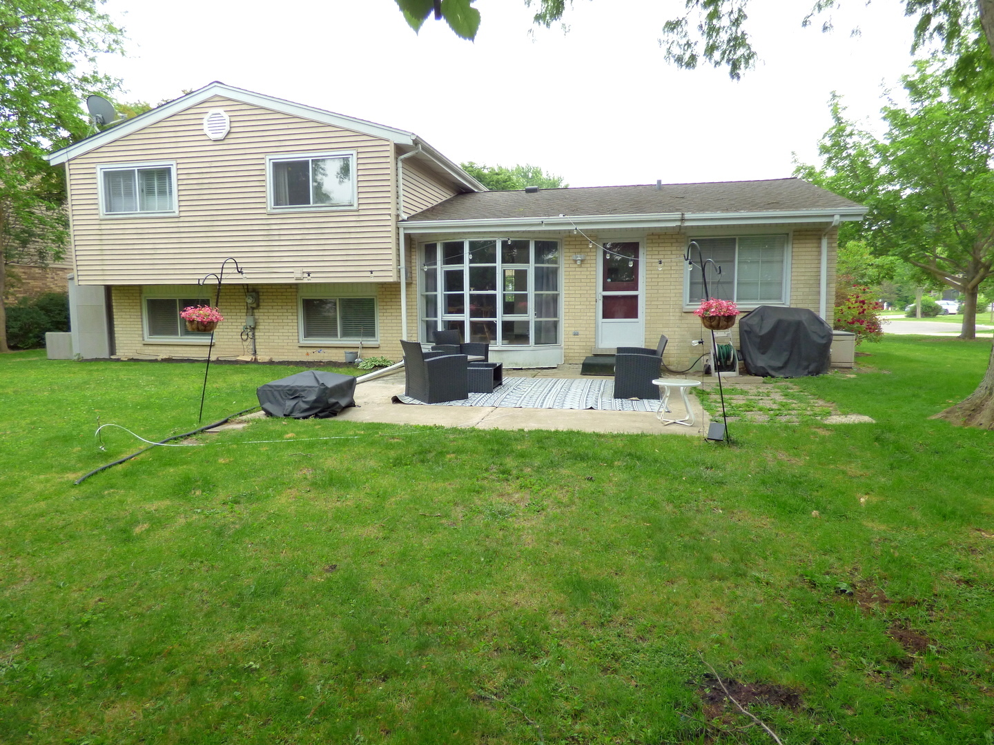 1420 E Lake Louise Drive, Palatine, IL 60074