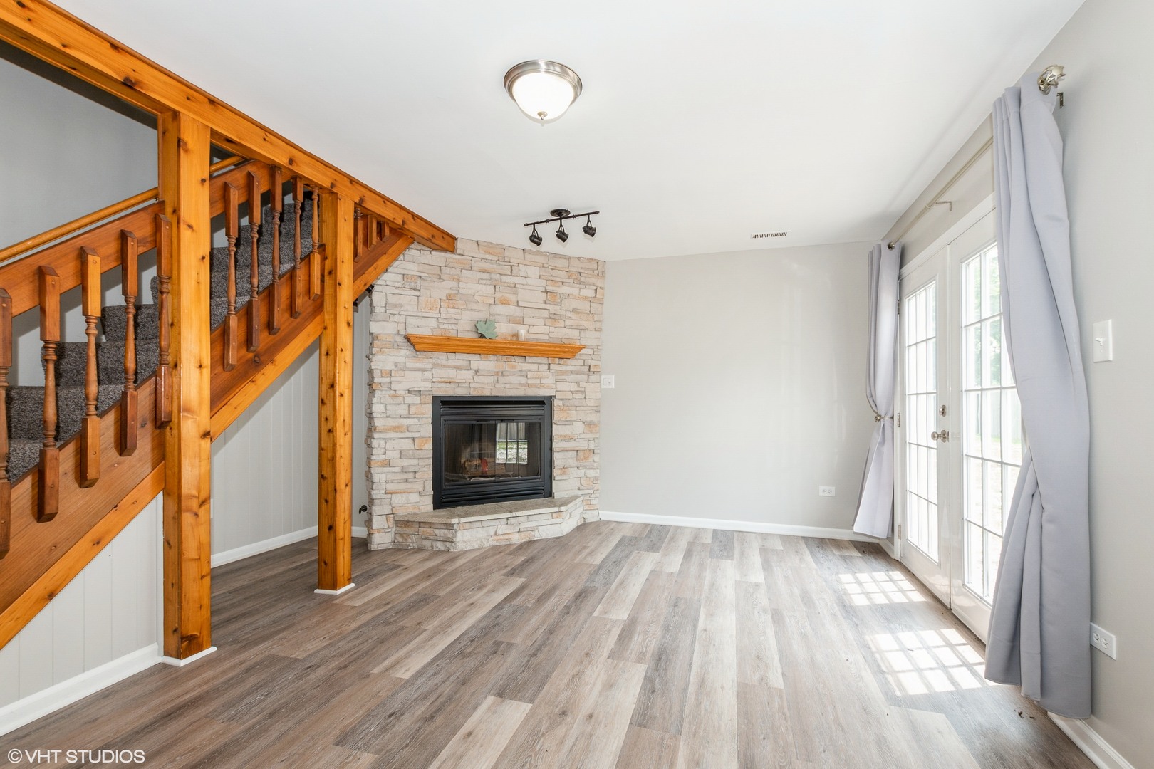21429 S 80th Avenue, Frankfort, IL 60423