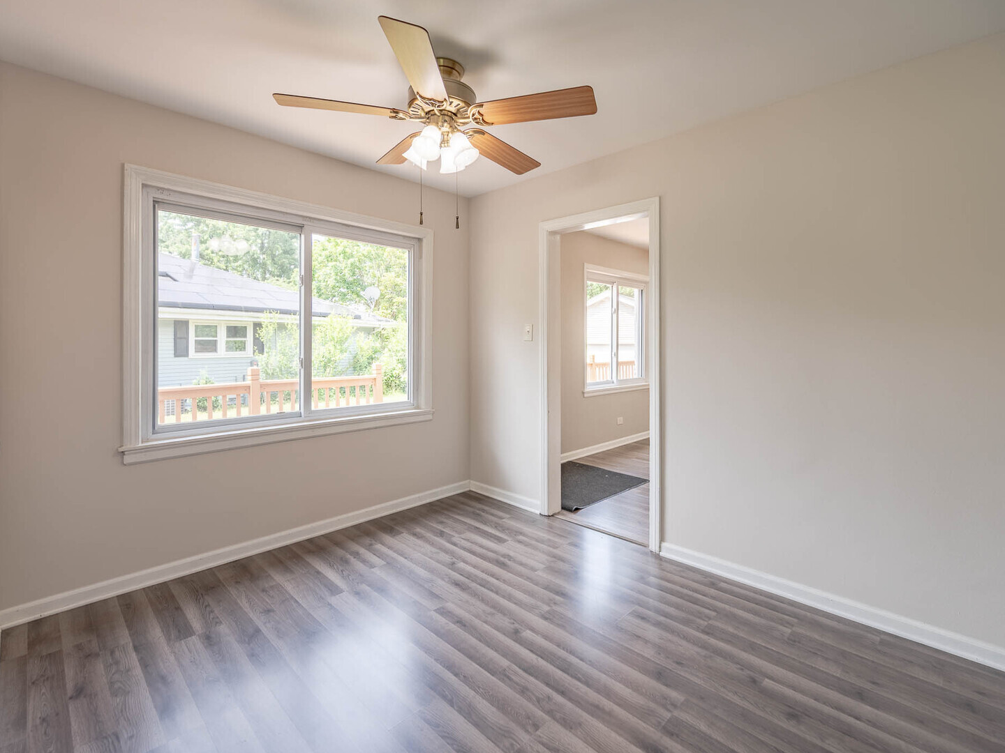 566 Glendale Avenue, Wheaton, IL 60137