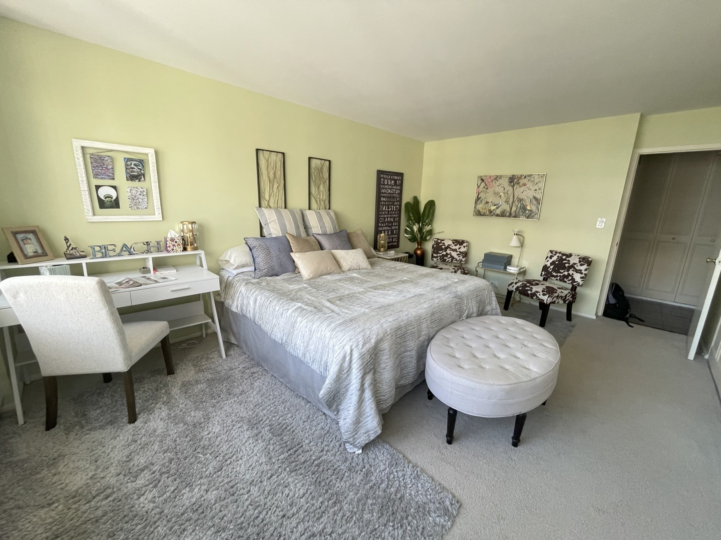 4250 N Marine Drive #2607, Chicago, IL 60613