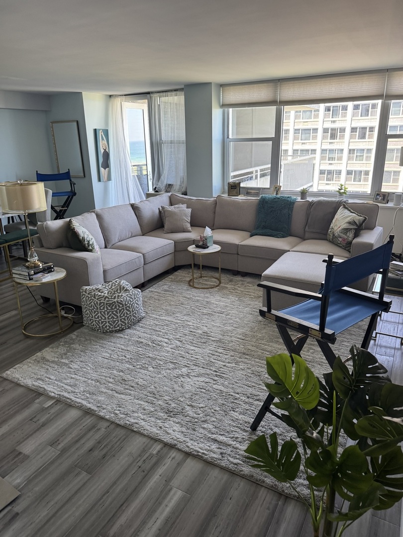 4250 N Marine Drive #2607, Chicago, IL 60613