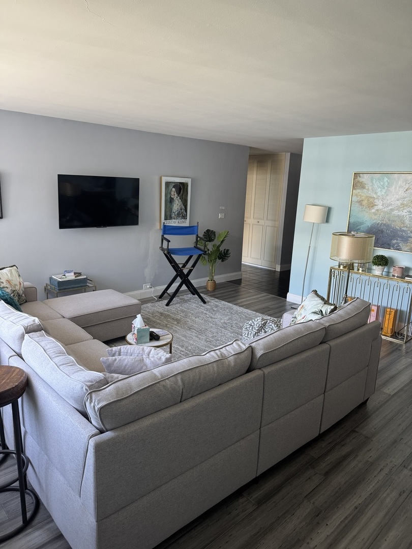 4250 N Marine Drive #2607, Chicago, IL 60613