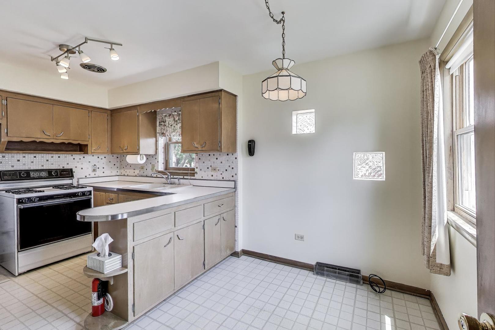 3619 Ridgeland Avenue, Berwyn, IL 60402
