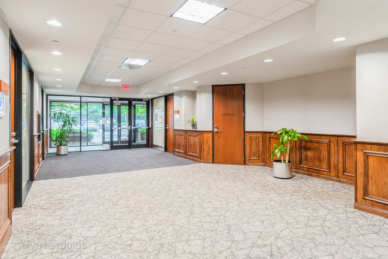 1700 Park Street #101, Naperville, IL 60563
