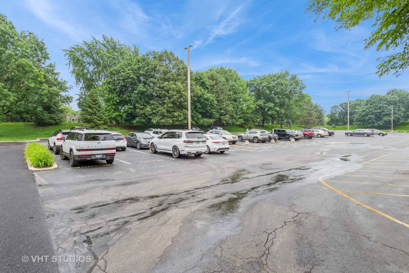 1700 Park Street #101, Naperville, IL 60563