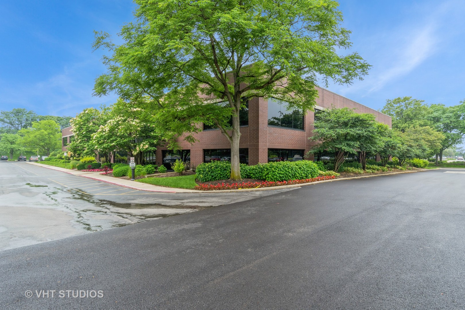 1700 Park Street #101, Naperville, IL 60563