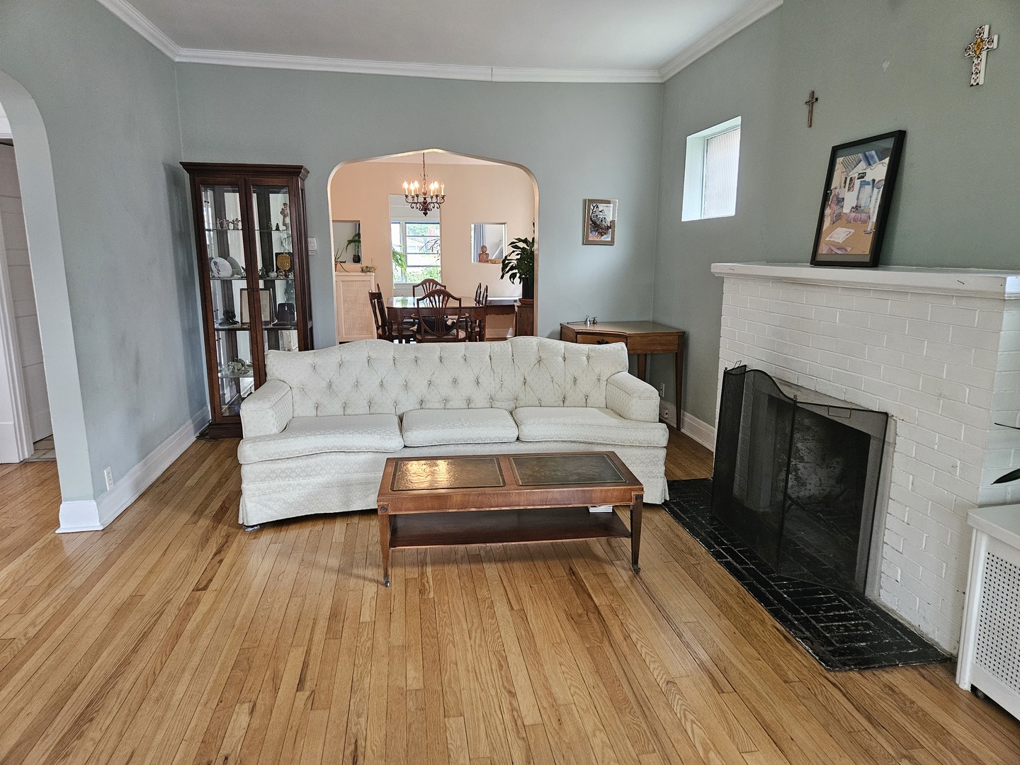 6515 N MAPLEWOOD Avenue, Chicago, IL 60645