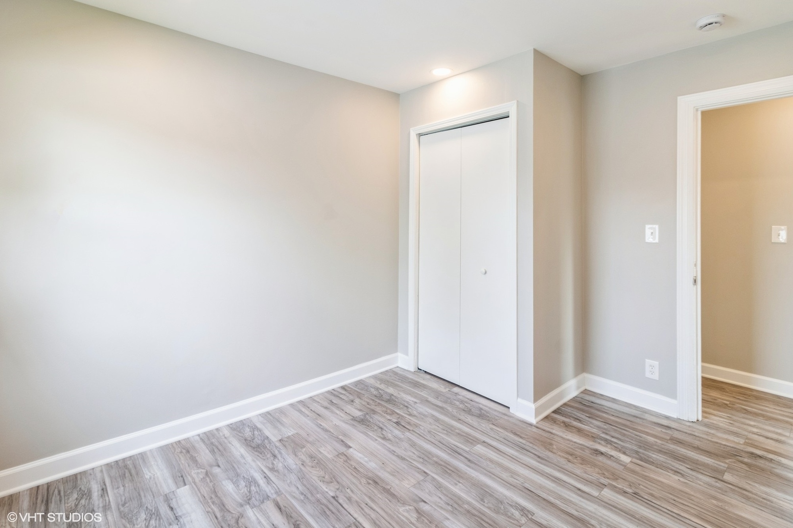 407 S York Road, Bensenville, IL 60106