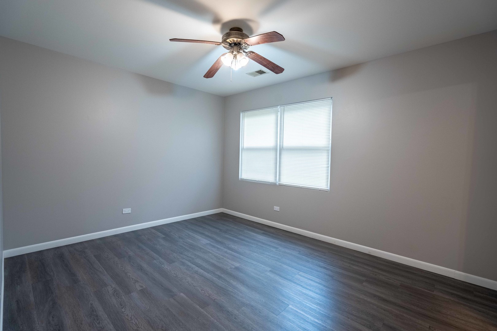 1745 N 40th Avenue, Stone Park, IL 60165
