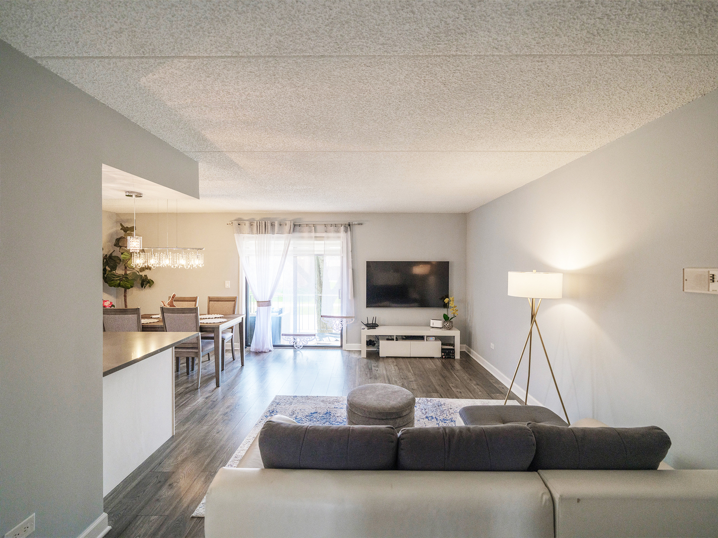 1215 Chalet Road #200, Naperville, IL 60563