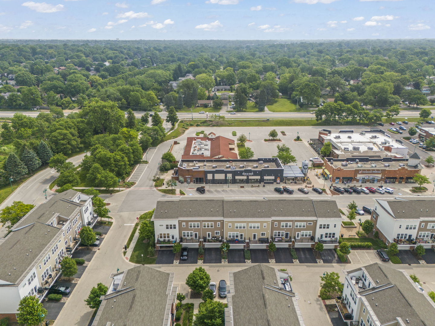 6308 Main Street, Woodridge, IL 60517