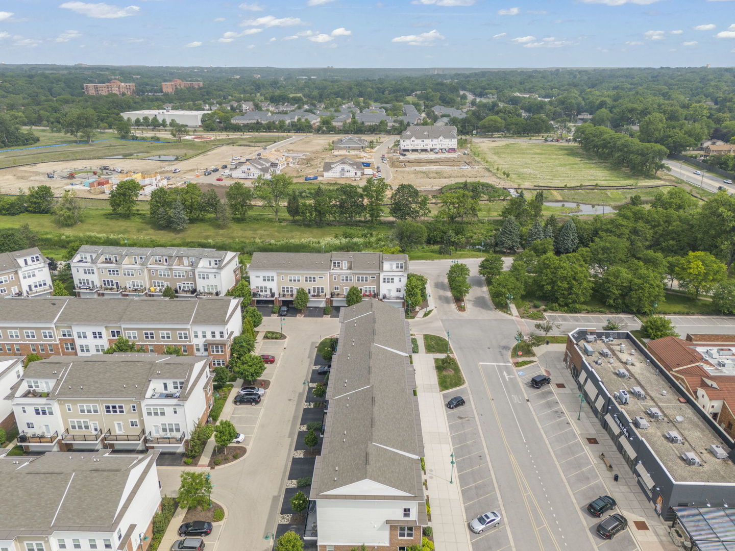 6308 Main Street, Woodridge, IL 60517