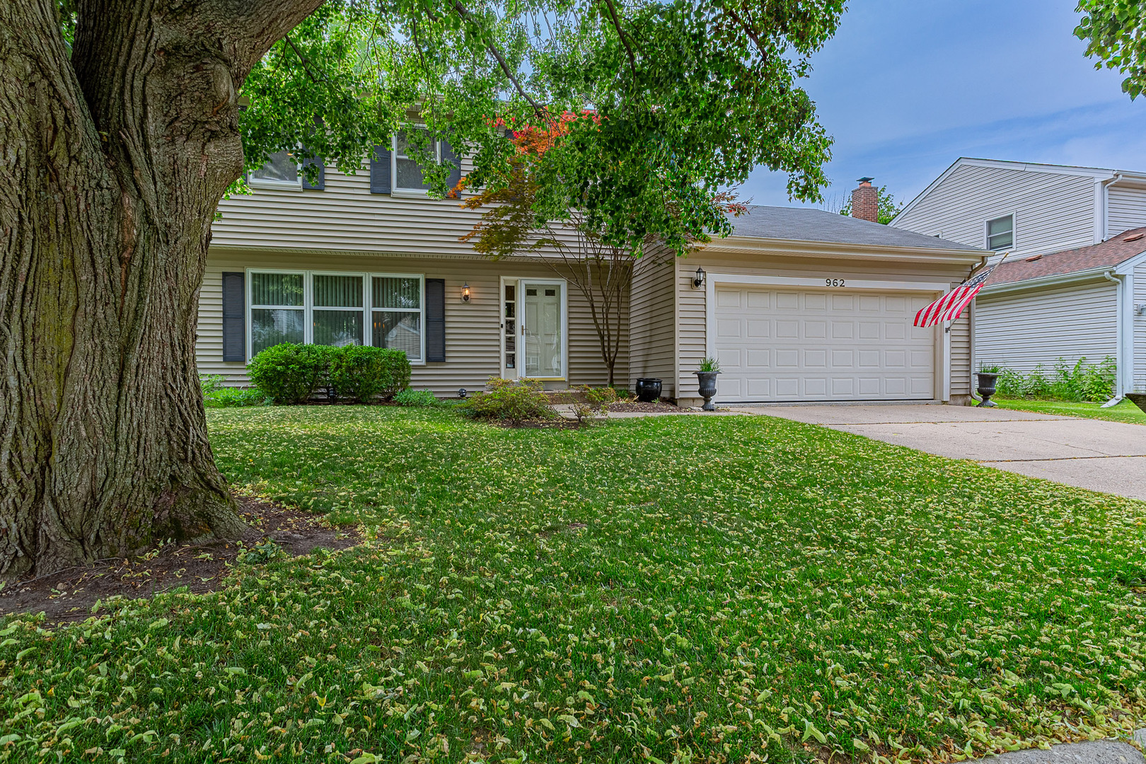 962 Thompson Boulevard, Buffalo Grove, IL 60089