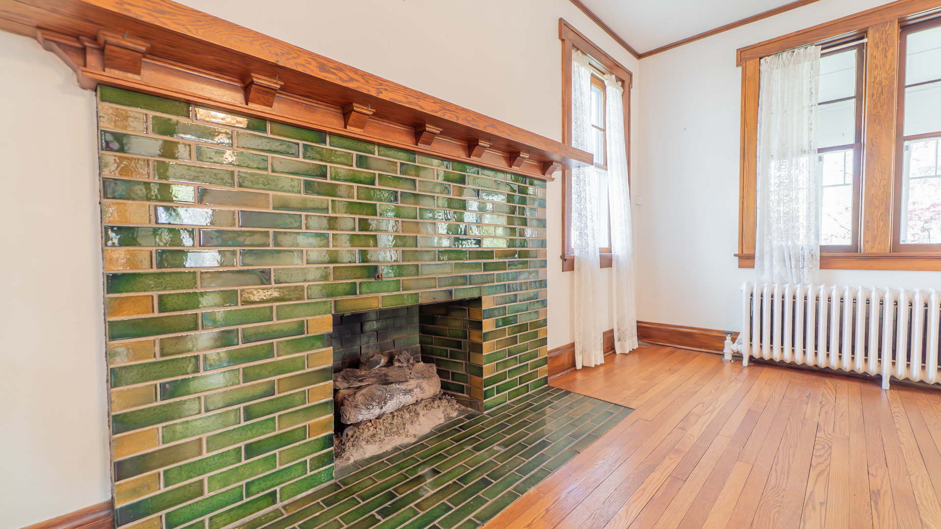 531 E Joliet Street, Crown Point, IN 46307