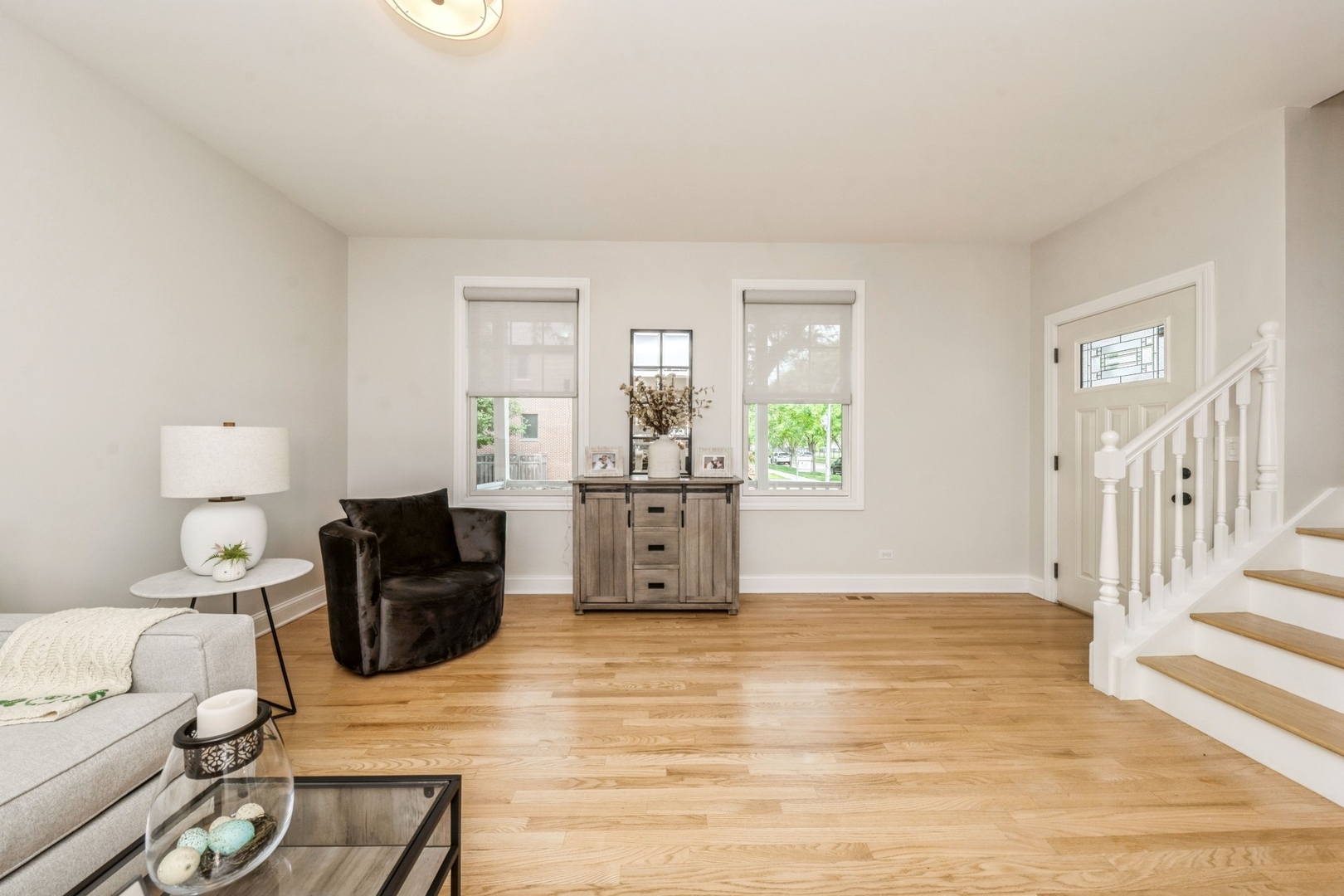 835 W 37th Street #A, Chicago, IL 60609