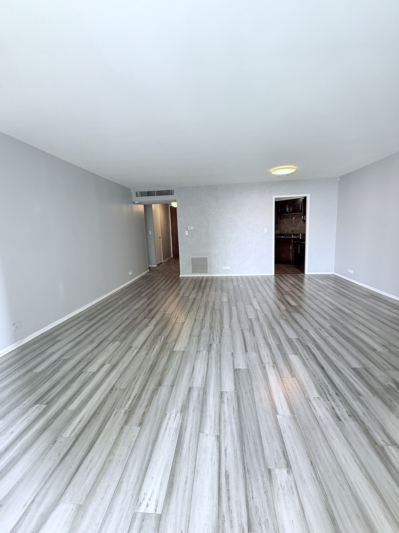 6033 N SHERIDAN Road #11L, Chicago, IL 60660