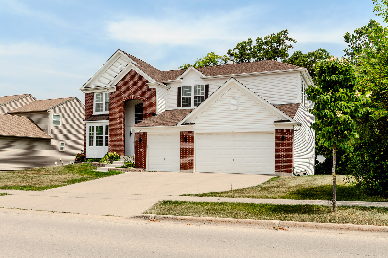 105 Black Hill Drive, Streamwood, IL 60107