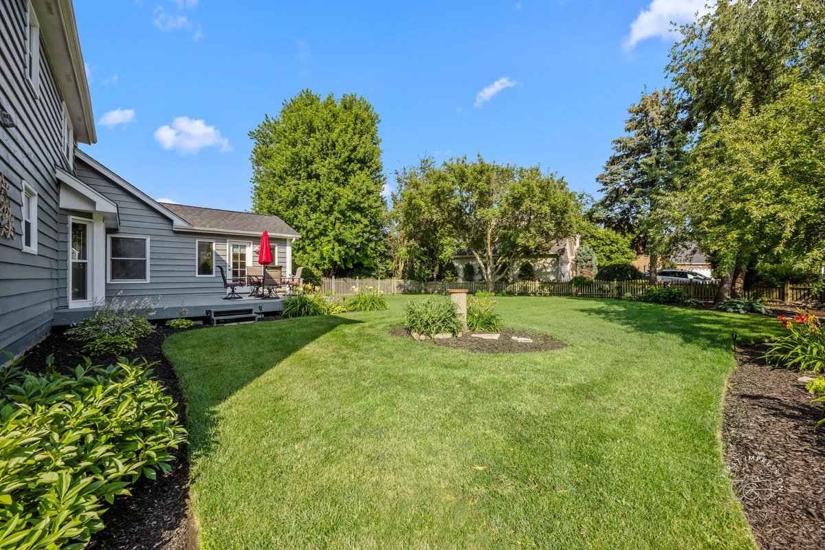 342 Dilorenzo Drive, Naperville, IL 60565