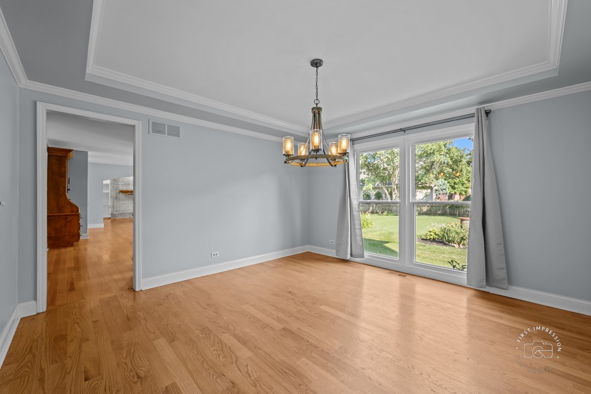 342 Dilorenzo Drive, Naperville, IL 60565